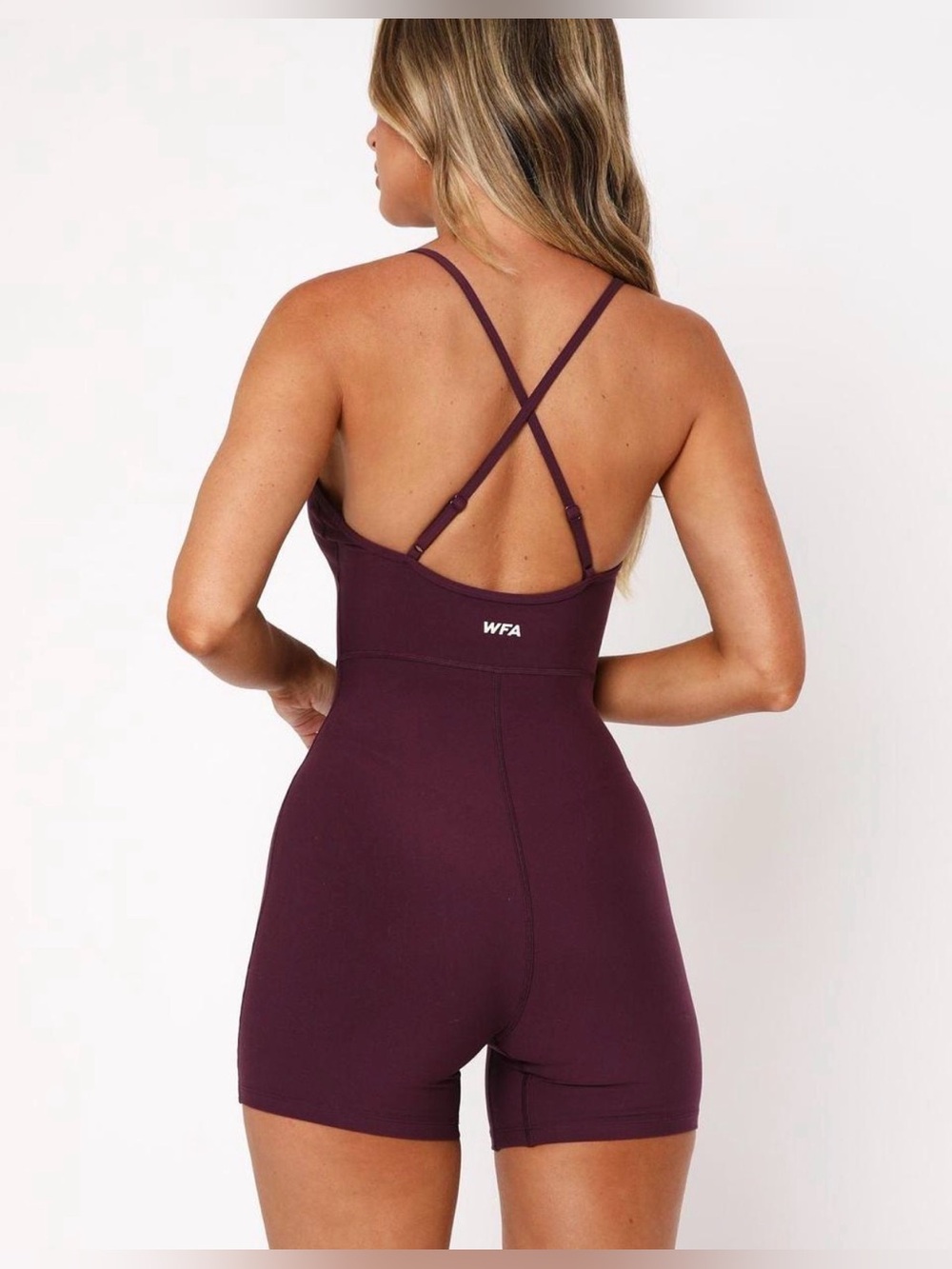 WHITE FOX BOUTIQUE power to you PLAYSUIT in plum Size M NEW - Picture 2 of 8